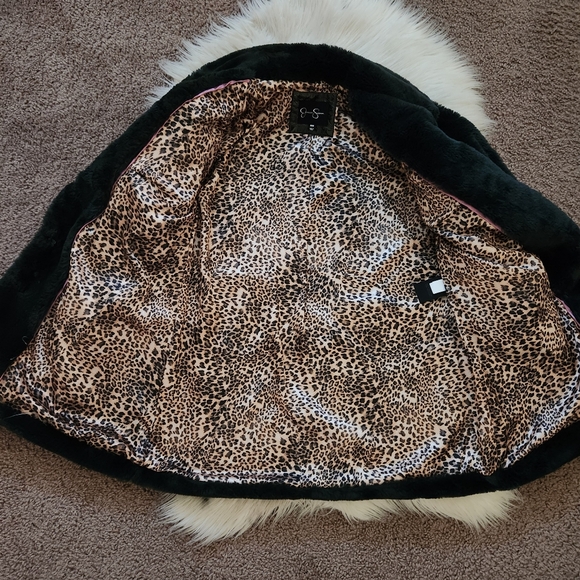 Jessica Simpson Luxe Faux Fur Coat - Picture 3 of 5